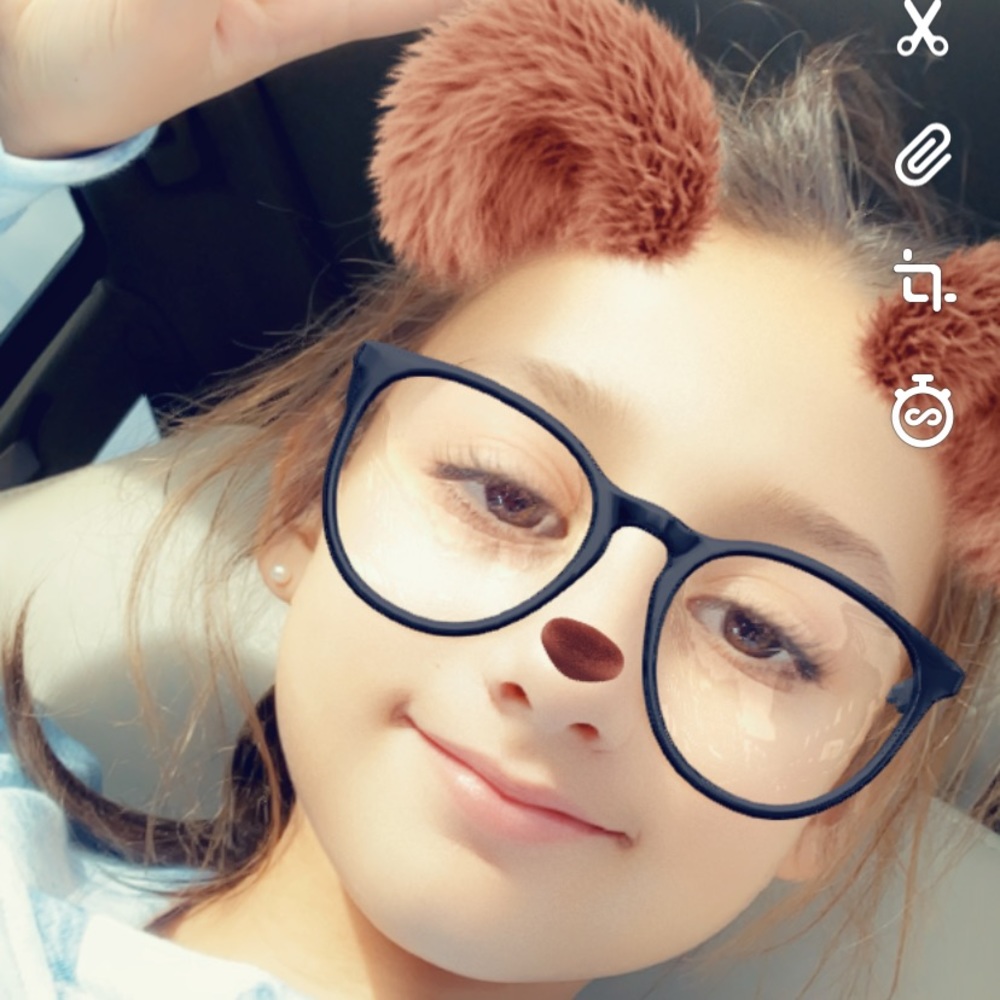 Meet your Posher, Milania